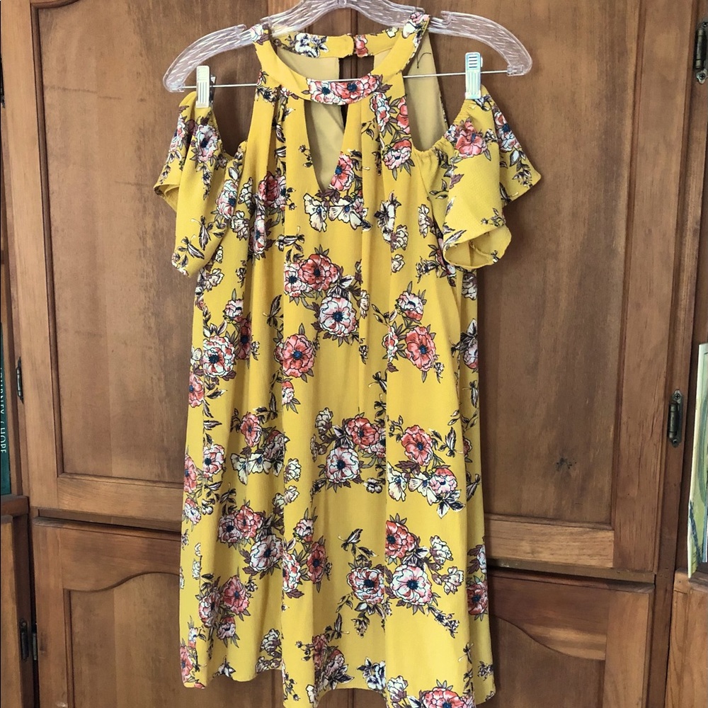 NWT Yellow cold shoulder dress